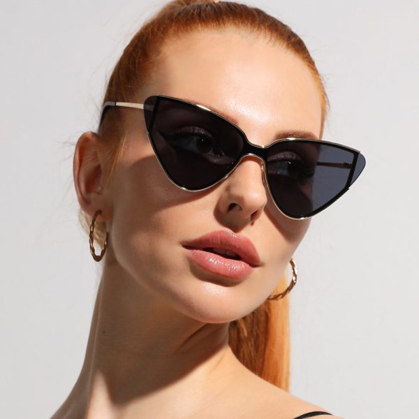 Cat's Eye Retro Sunglasses For Women - Image 3
