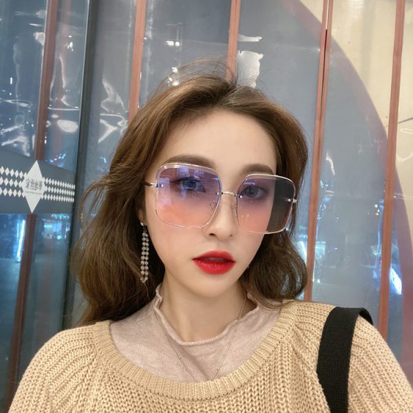 Rimless cut square sunglasses for women - Image 2