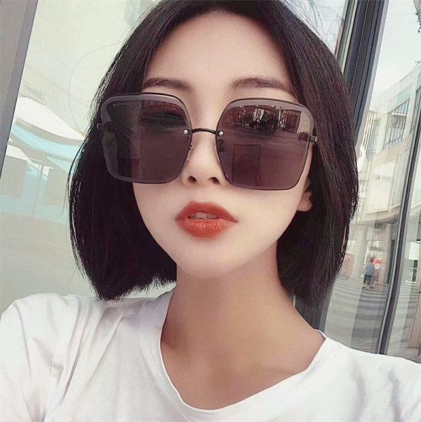 Rimless cut square sunglasses for women - Image 4