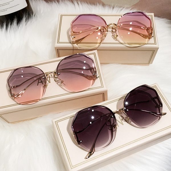 Fashionable UV Protection Sunglasses For Women - Image 5