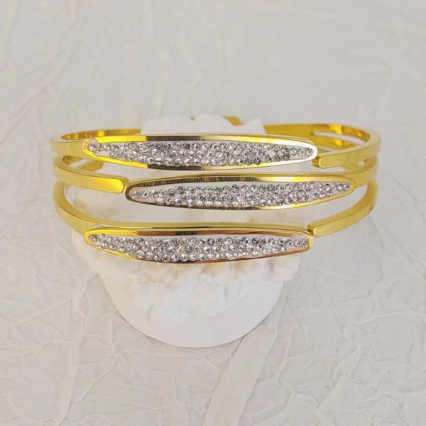 Niche Rose Gold Cold Style Bracelet - Image 4