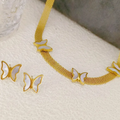 Light Luxury Three-dimensional Butterfly Titanium Steel Necklace for Women – Elegant All-match Fashion Jewelry Gift