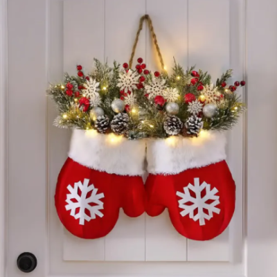 “Creative glove-shaped Christmas wreath with simulated flowers, festive garland decoration for doors, windows, and holiday parties.”