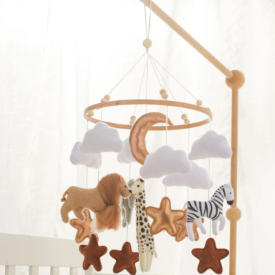 Baby hand-eye coordination hanging toy Cloud moon nursery felt decoration