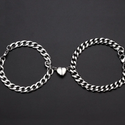 Love magnet matching couple bracelets