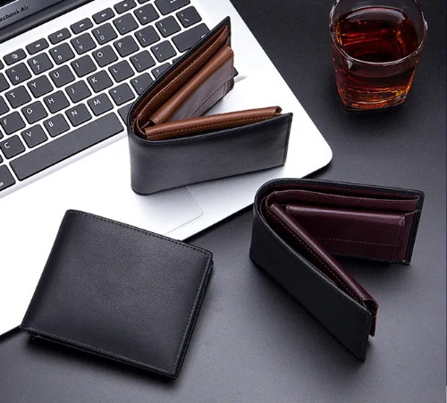 Men’s slim leather wallet for daily use