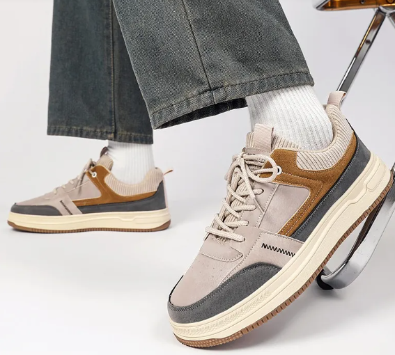 Casual sports sneakers