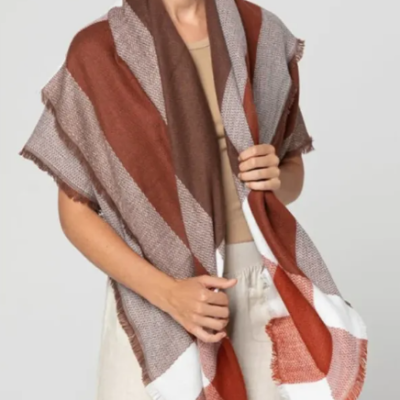 Deep white oversized large grid women’s fall and winter scarf styled with cozy neutral outfit