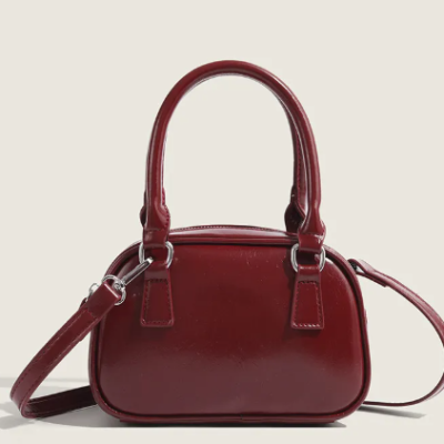 fashion personality hand carrying small square bag