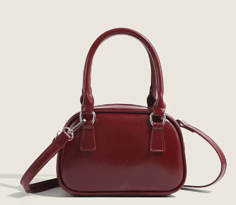 fashion personality hand carrying small square bag