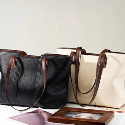 Women's large capacity commuter shoulder bag