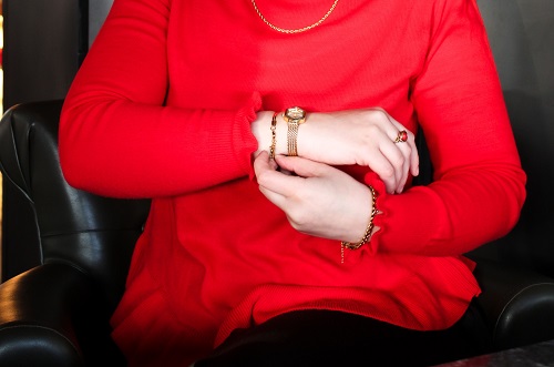 gold bracelet