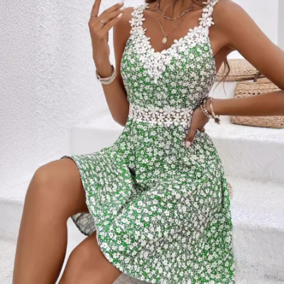 Elegant European and American women's lace dress with a sophisticated design.
